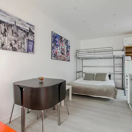 11 - Design Champs-elysees Apartment *